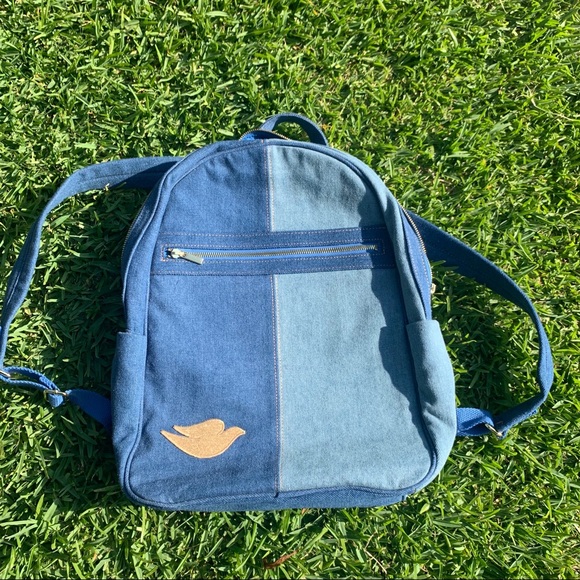 ban.do Handbags - NWOT Ban.do Denim 🎒 w Gold 🕊